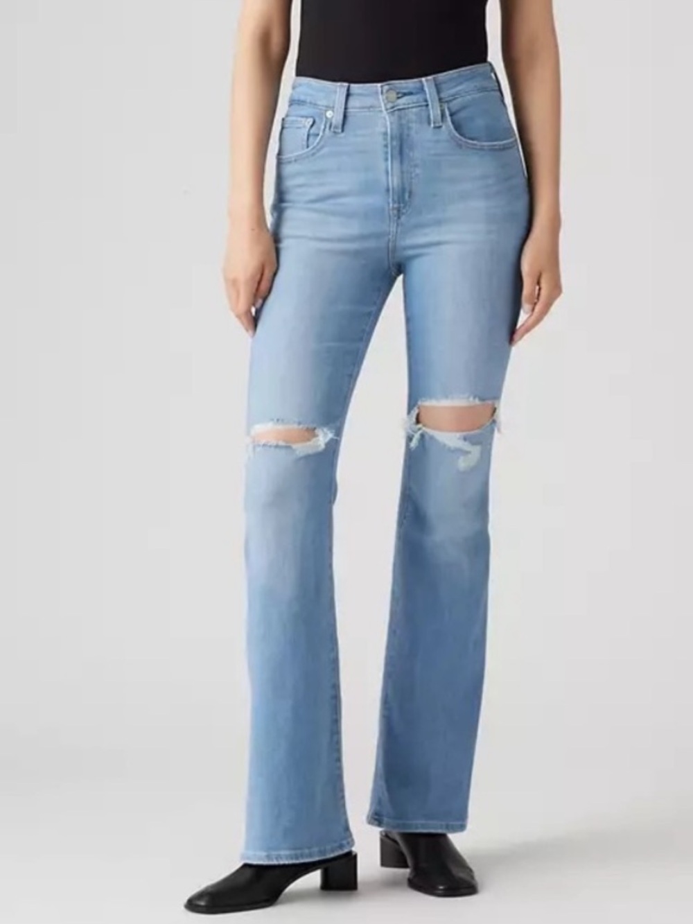 NWT Levi’s 726 Destructed Knee Flare Jeans